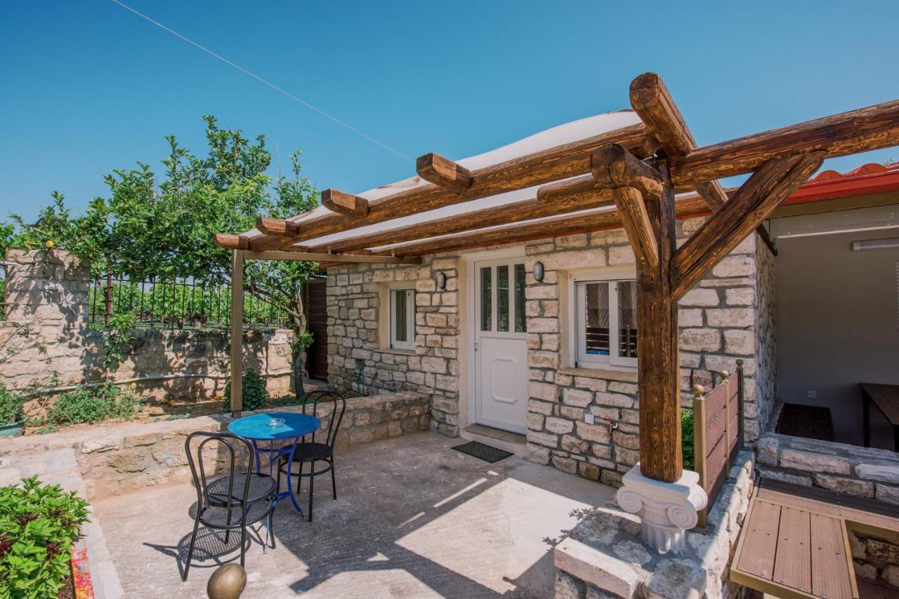 Acrocorinth Apartments Extérieur photo